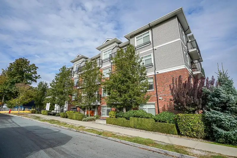 316 6480 195A STREET - photo 3 of 34