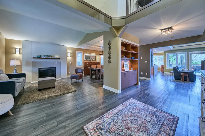 11640 RITCHIE AVENUE - photo 2 of 25