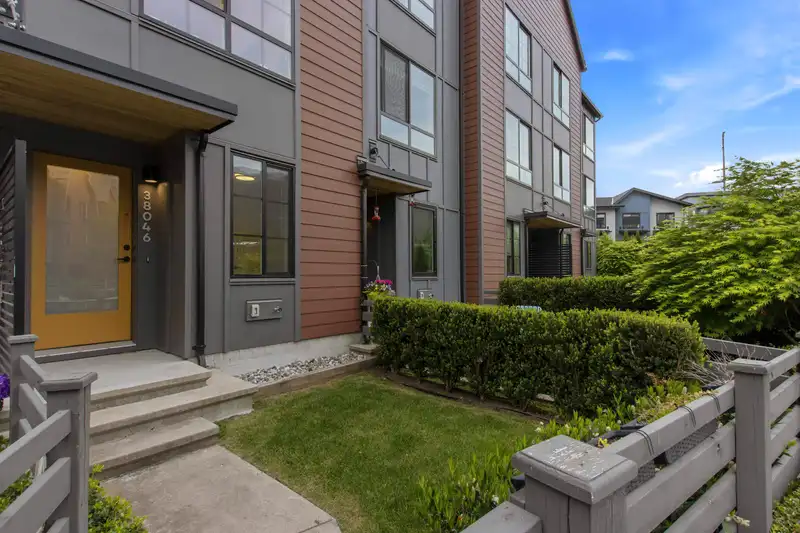 38046 KEEL WAY - photo 3 of 26