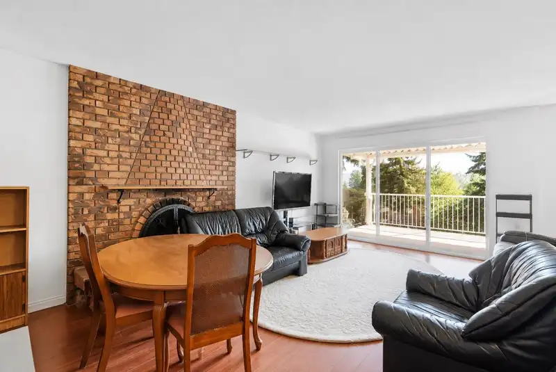 45 N STRATFORD AVENUE - photo 3 of 37