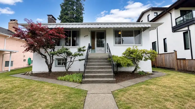 2965 E 8TH AVENUE - photo 1 of 38