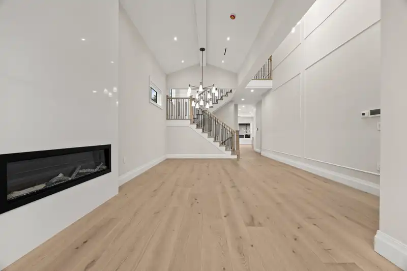10266 166A STREET - photo 3 of 38