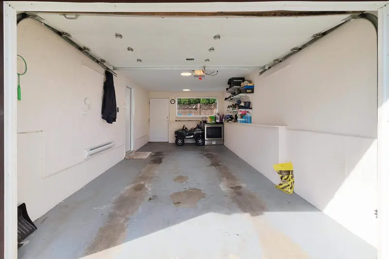 26445 30A AVENUE - photo 4 of 25