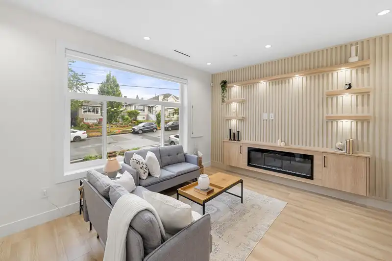 1 758 E 60TH AVENUE - photo 3 of 40