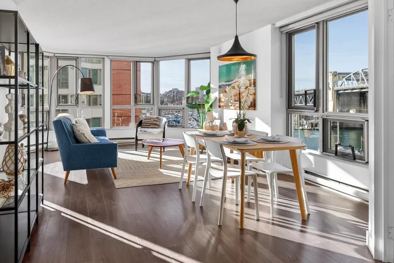 603 1625 HORNBY STREET - photo 1 of 25