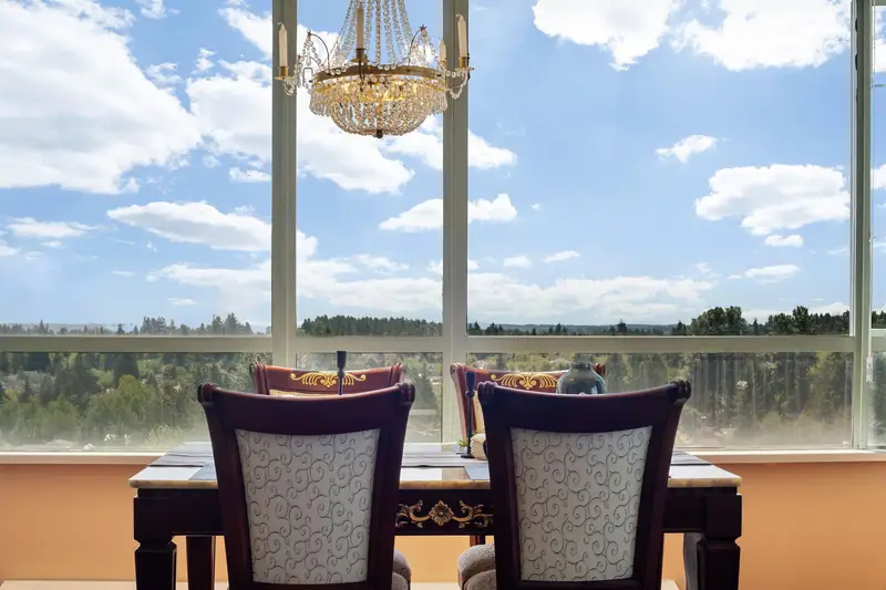 1605 15030 101 AVENUE - photo 3 of 9