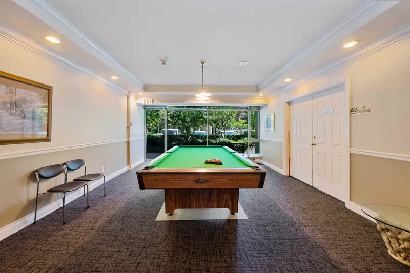 1605 15030 101 AVENUE - photo 4 of 9