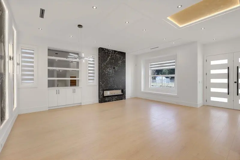 88 171 STREET - photo 3 of 25