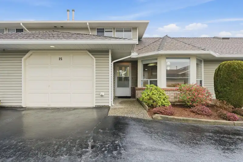 25 32615 MURRAY AVENUE - photo 1 of 33