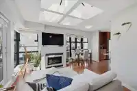 401 3673 W 11TH AVENUE - thumbnail 1