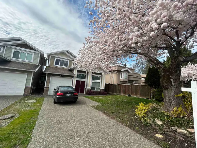 5249 CHESHAM AVENUE - photo 2 of 32