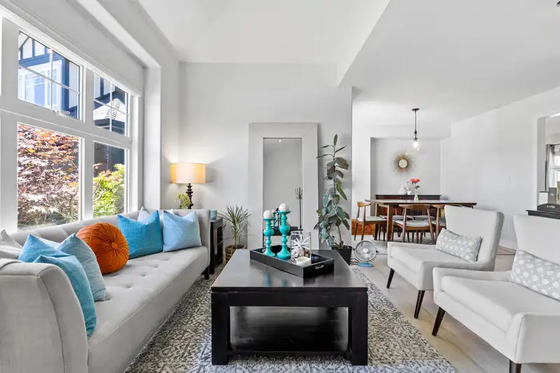 7481 147 STREET - photo 3 of 40