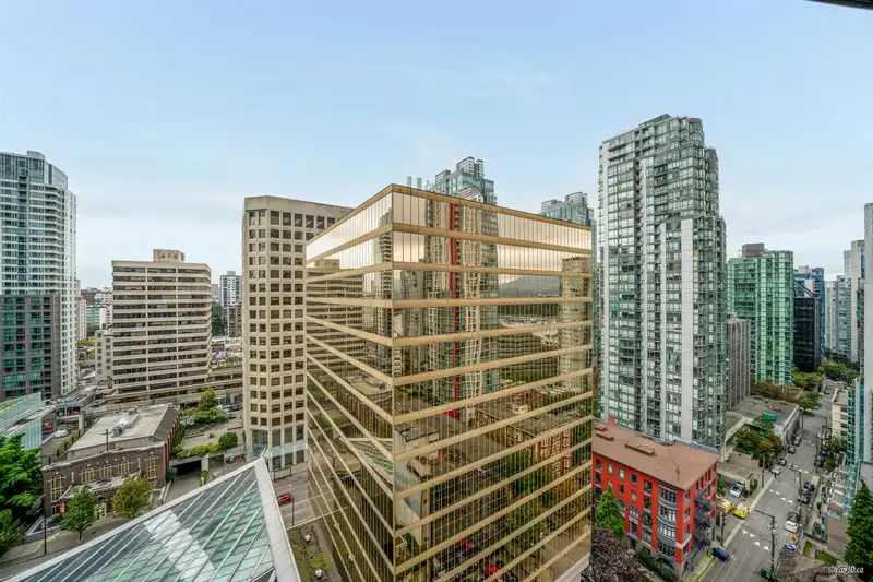 2306 1166 MELVILLE STREET - photo 3 of 27