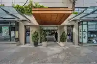 214 1688 ROBSON STREET - thumbnail 1