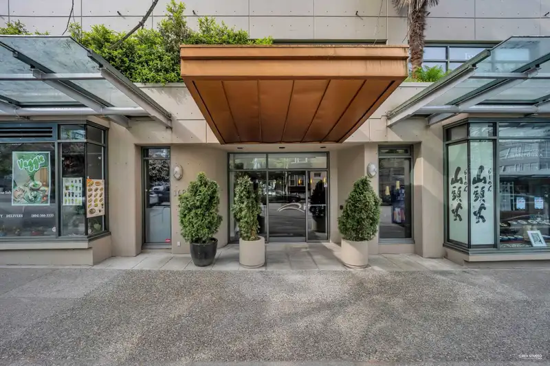 214 1688 ROBSON STREET - photo 1 of 22