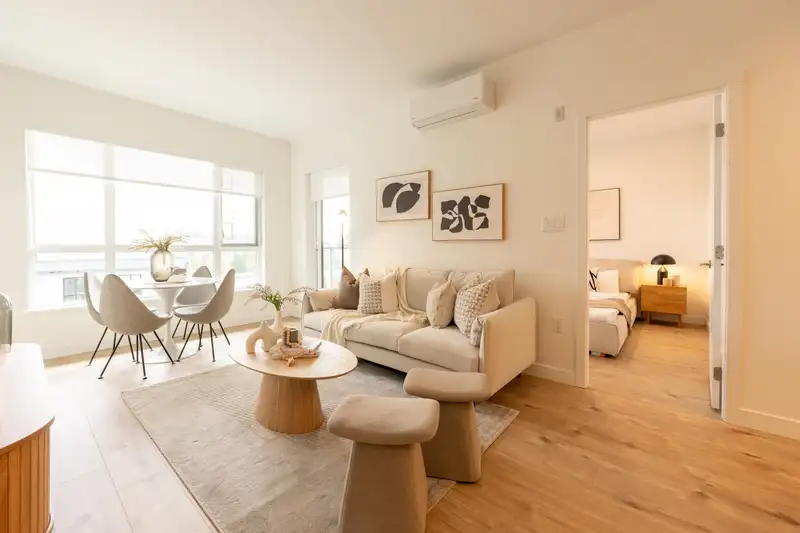 605 3596 MALSUM DRIVE - photo 1 of 36