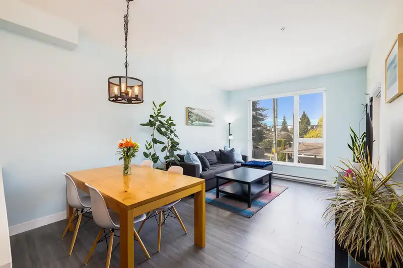 207 1201 W 16TH STREET - photo 1 of 21