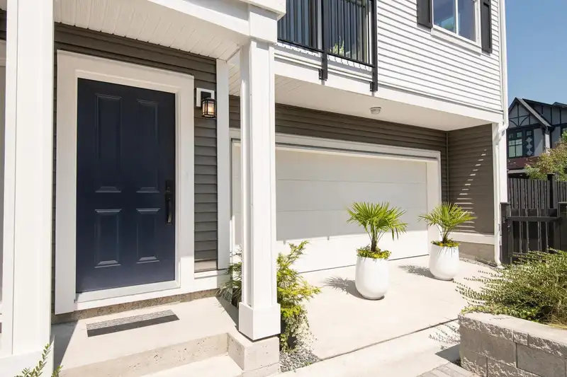 107 3489 BAYCREST AVENUE - photo 2 of 10