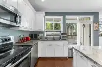 33 2925 KING GEORGE BOULEVARD - thumbnail 9