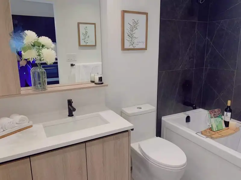606 599 DANSEY AVENUE - photo 4 of 11
