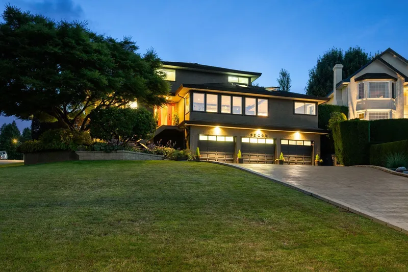 15048 73B AVENUE - photo 2 of 25