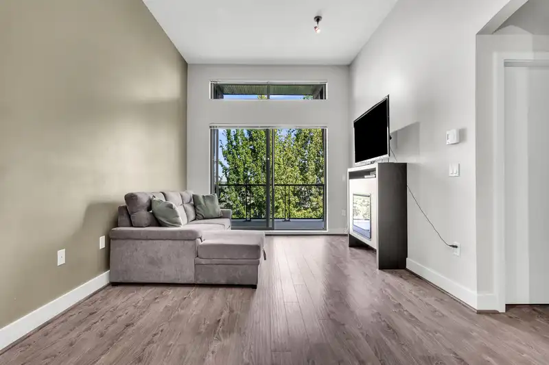 419 6688 120TH STREET - photo 1 of 30