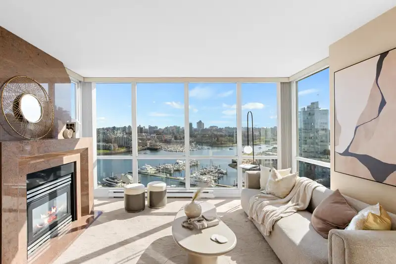 1703 1077 MARINASIDE CRESCENT - photo 1 of 31