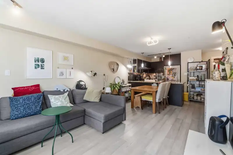 202 3611 W 18TH AVENUE - photo 4 of 11