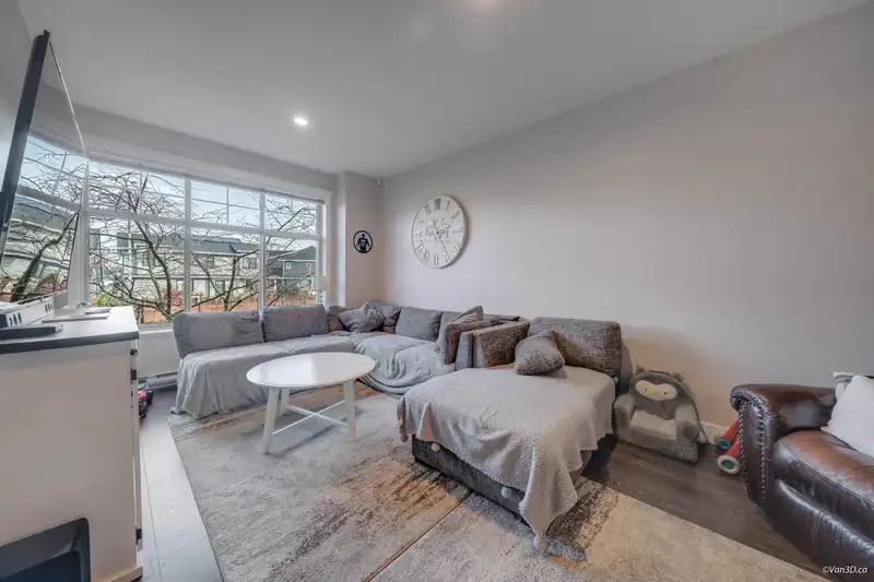 108 19525 73 AVENUE - photo 2 of 32
