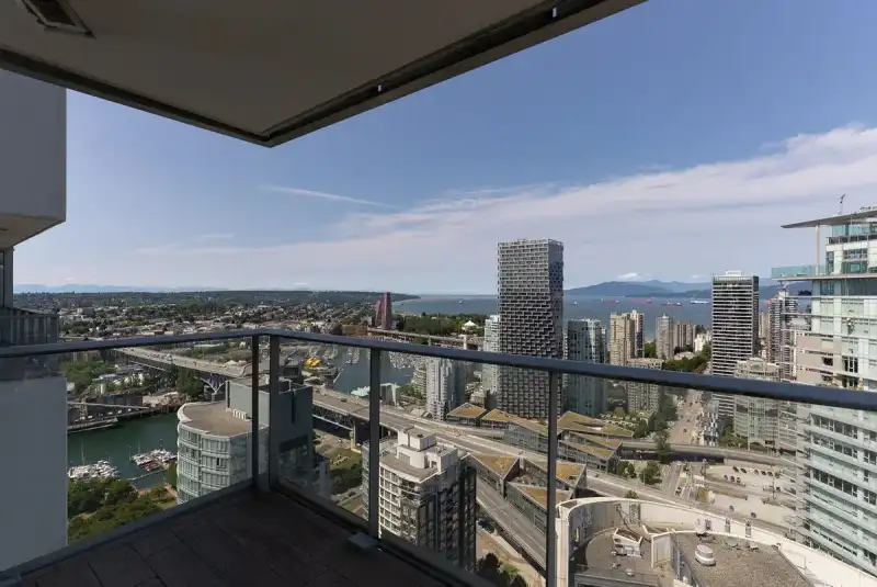 4201 499 PACIFIC STREET - photo 1 of 40