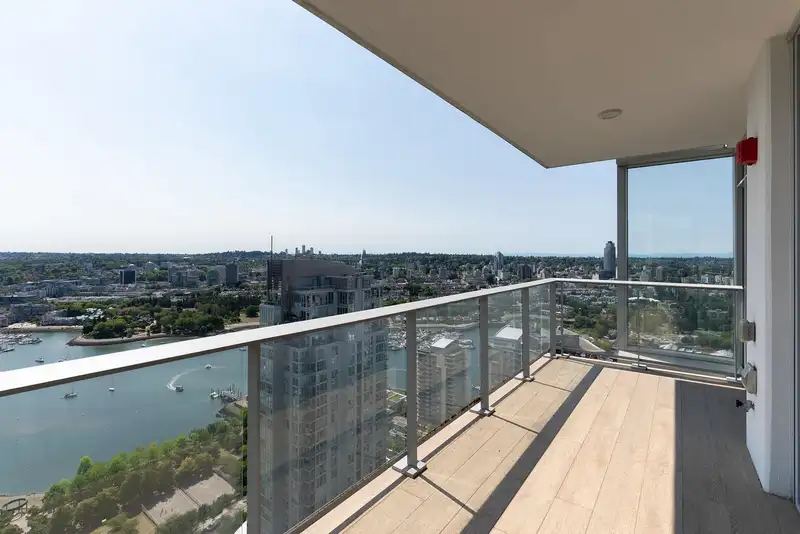 4201 499 PACIFIC STREET - photo 2 of 40