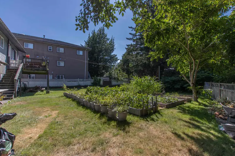 38069 FIFTH AVENUE - photo 3 of 14