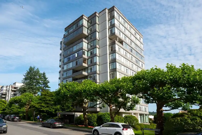 604 1480 DUCHESS AVENUE - photo 1 of 40