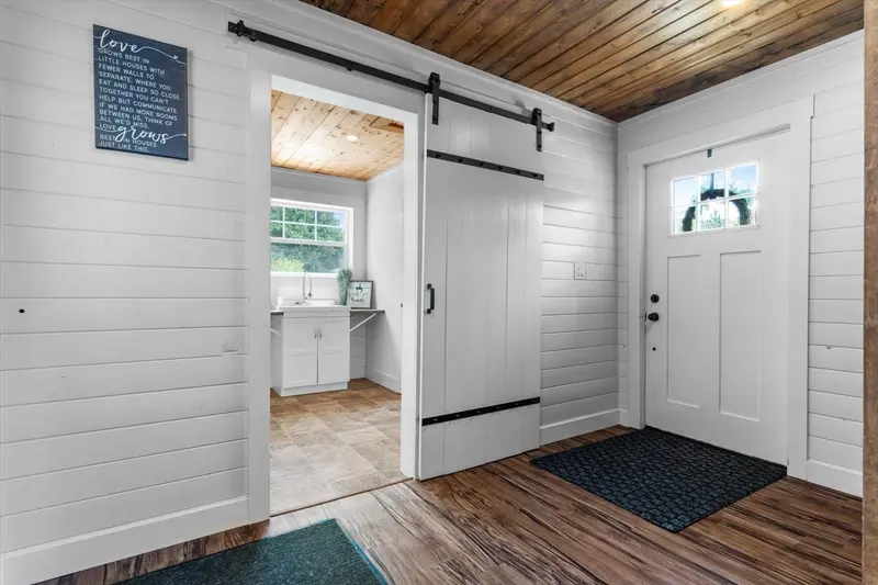 2170 ASHTON ROAD - photo 4 of 25