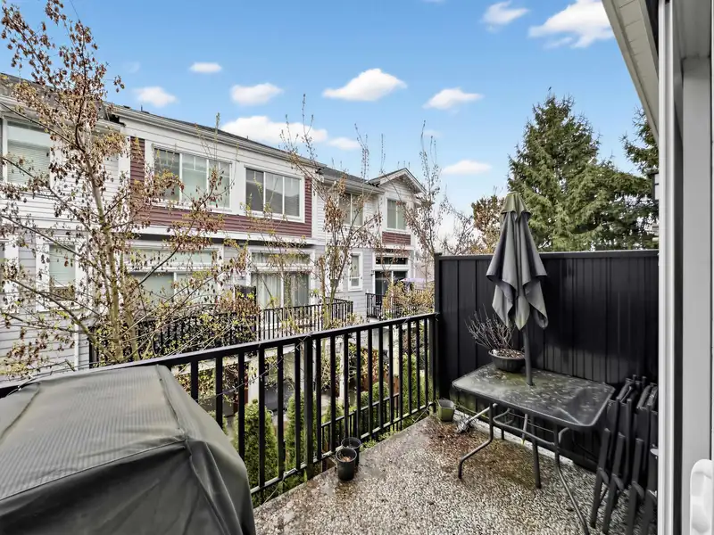 32 2528 156 STREET - photo 3 of 40