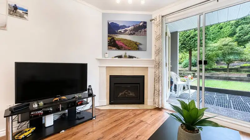 103 74 MINER STREET - photo 4 of 22