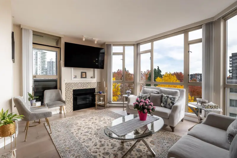 801 160 W KEITH ROAD - photo 2 of 25