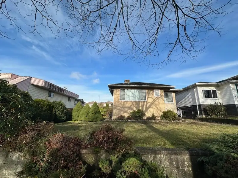 1641 E 37TH AVENUE - photo 1 of 26