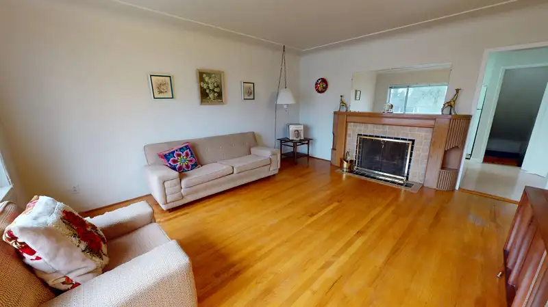 1641 E 37TH AVENUE - photo 3 of 26