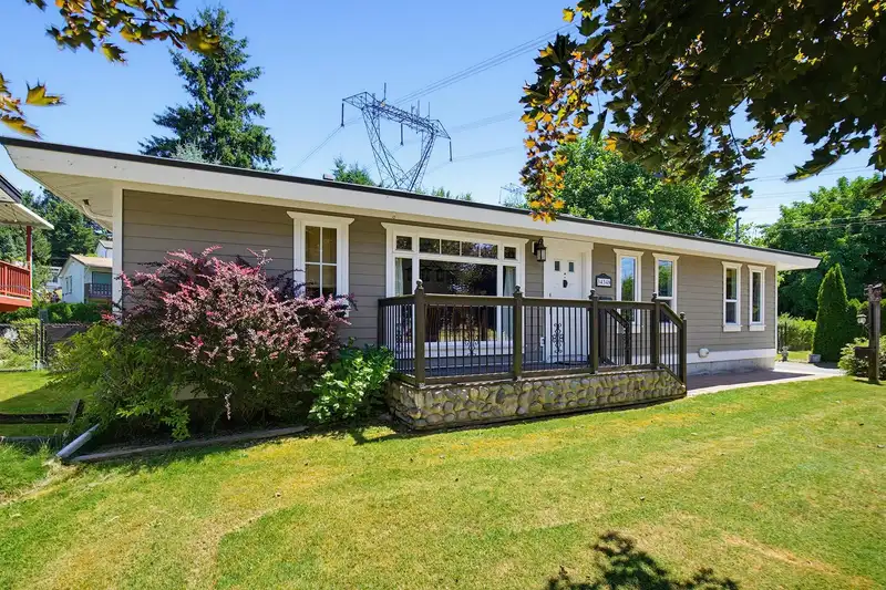 34348 LABURNUM AVENUE - photo 1 of 40