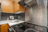 26 2375 W BROADWAY - thumbnail 16