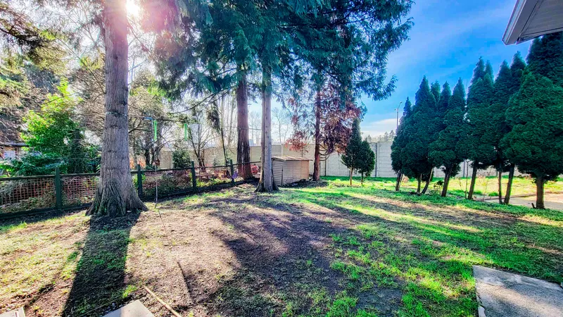 612 GIRARD AVENUE - photo 3 of 25