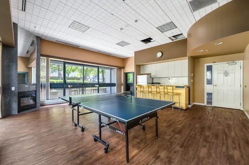 308 13383 108 AVENUE - photo 4 of 21