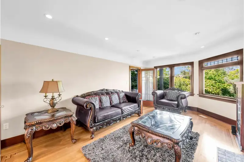 4580 W 1ST AVENUE - photo 4 of 11