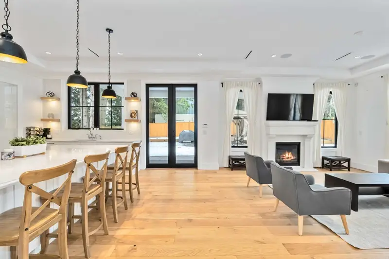 1577 131 STREET - photo 4 of 25