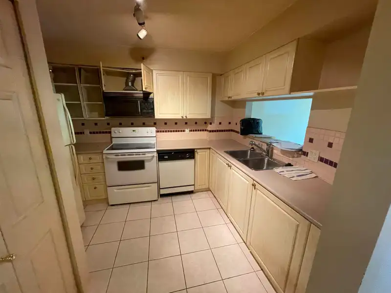 304 1438 W 7TH AVENUE - photo 3 of 23