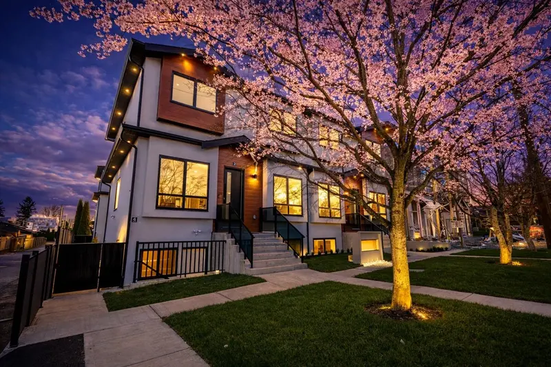 3 6692 NAPIER STREET - photo 3 of 25