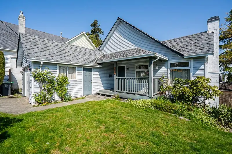 13449 62 AVENUE - photo 3 of 28