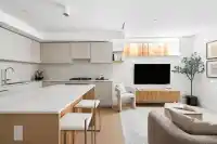 2 2124 E 8 AVENUE - thumbnail 1