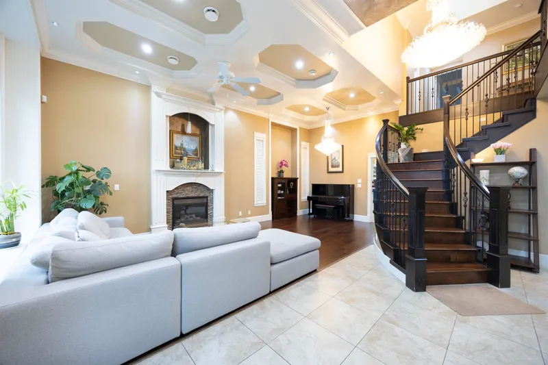 913 QUADLING AVENUE - photo 3 of 25